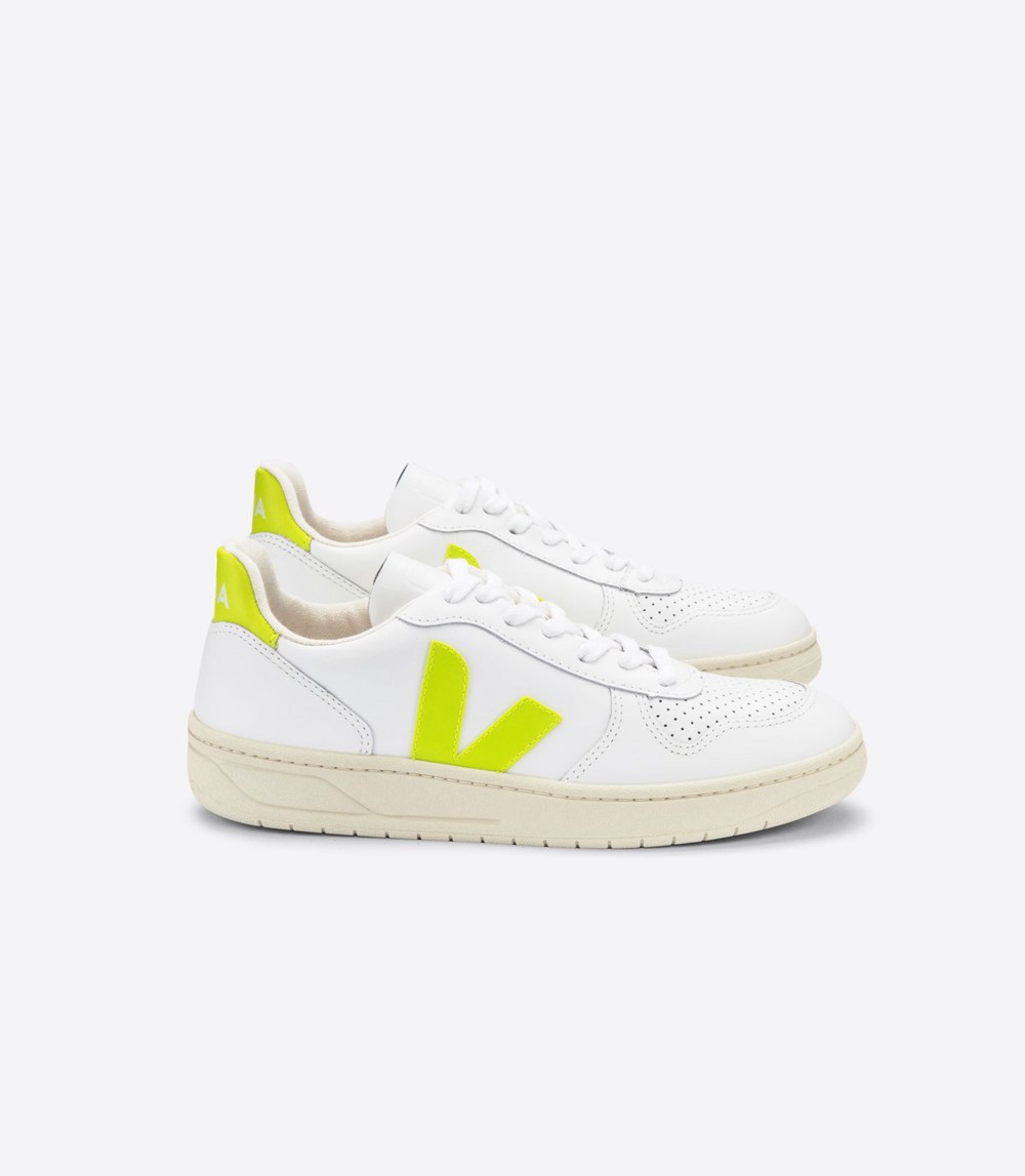 Veja Trainers Mens White - V-10 Leather - NIVO-61750